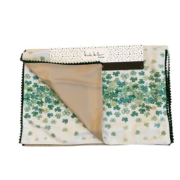 Nicole Miller St.Patrick's Day Shamrock Placemats 13x19 Set of 4 New - Picture 1 of 13